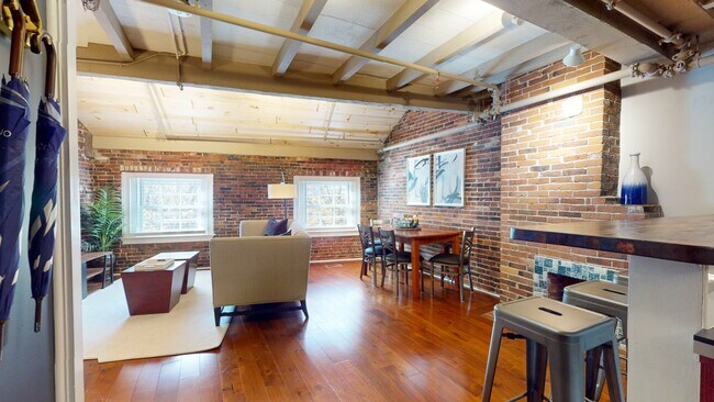 15 Union St, Unit 1 in Boston, MA - Building Photo - Building Photo