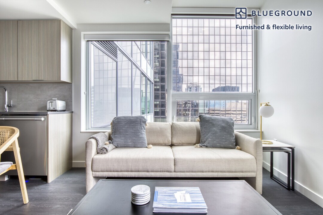 2116 4th Ave in Seattle, WA - Building Photo