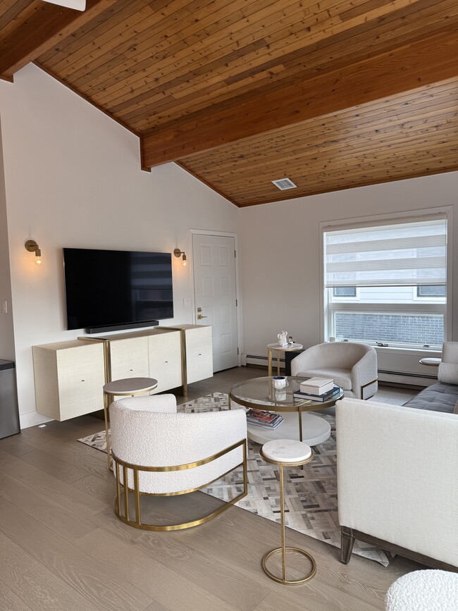 property at 490 Undercliff Ave