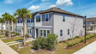 373 Grand Pne Ln in St. Cloud, FL - Building Photo