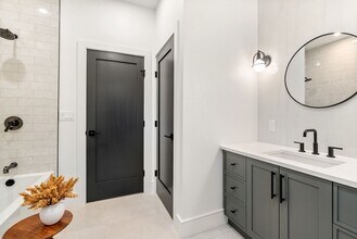 239 Webster St in Boston, MA - Building Photo - Building Photo