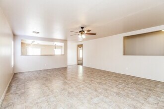 4090 E Silverbell Rd in Queen Creek, AZ - Building Photo - Building Photo