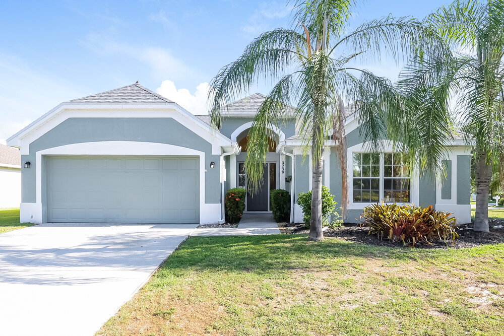 13239 Hastings Ln in Ft. Myers, FL - Building Photo