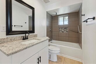 810 Zachry Dr in San Antonio, TX - Building Photo - Building Photo