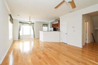 622 Claire Ln in Newport News, VA - Building Photo - Building Photo