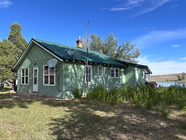 639 A County Rd in Saratoga, WY - Building Photo - Building Photo