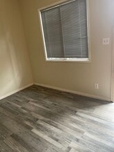 11242 S Budlong Ave, Unit 1 in Los Angeles, CA - Building Photo - Building Photo