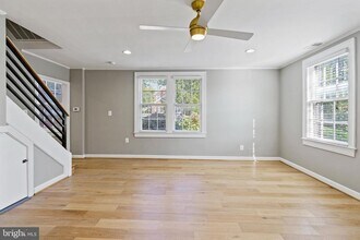 1300 S Cleveland St in Arlington, VA - Building Photo - Building Photo