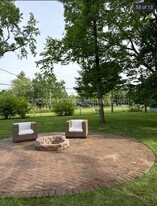 115 Bennett Rd in Carmel, IN - Building Photo