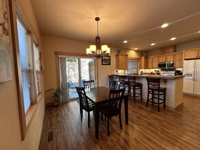 2737 NW Skyliners Rd in Bend, OR - Building Photo - Building Photo