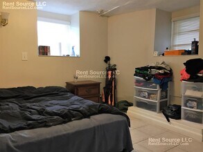 519-521 Main St. Unit 1, Unit 1 in Medford, MA - Foto de edificio - Building Photo