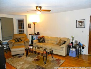 506 E Broadway, Unit 6 in Boston, MA - Foto de edificio - Building Photo