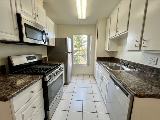 nat934 in Los Angeles, CA - Building Photo - Building Photo