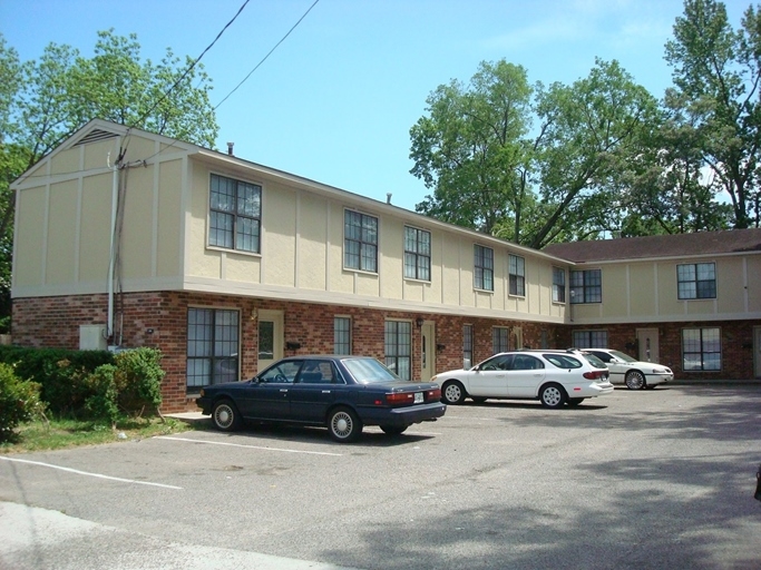 1616 Parnell St in Augusta, GA - Foto de edificio