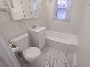 2319 Huffman Blvd in Rockford, IL - Building Photo - Building Photo