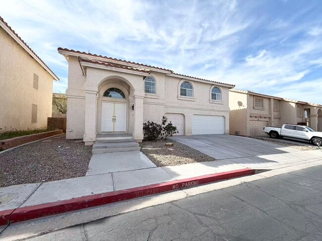 261 Delfino Way in Henderson, NV - Building Photo - Building Photo