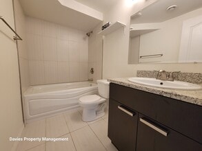 5911-152A 152A Ave NW in Edmonton, AB - Building Photo - Building Photo