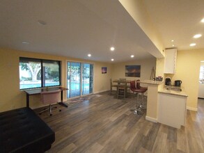 1865 Washington Ave in Melbourne, FL - Building Photo - Building Photo