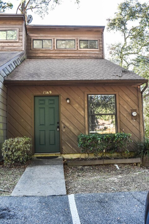 1169 Ocala Rd in Tallahassee, FL - Building Photo