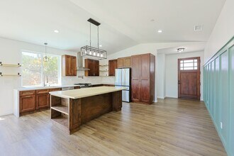 26143 Sky Dr in Escondido, CA - Building Photo - Building Photo