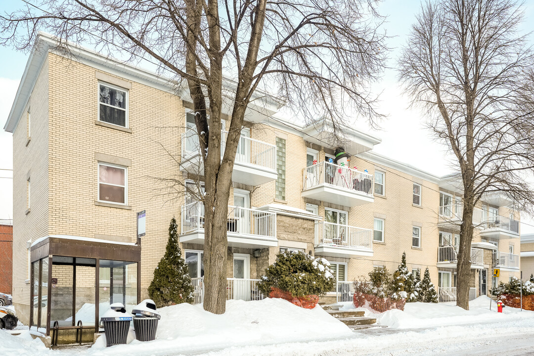 2015 Sir-Mathias-Tellier Rue in Québec, QC - Building Photo