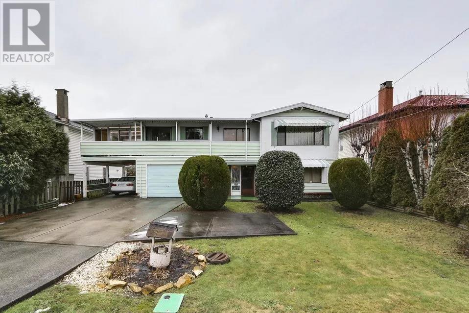 8491-8NO4 No. 4 Road in Richmond, BC - Building Photo