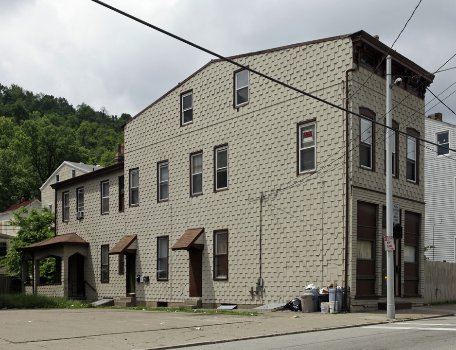 1793 Queen City Ave in Cincinnati, OH - Foto de edificio