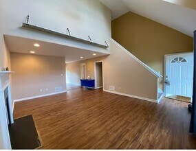 3108 Pheasant Ct in Shelbyville, KY - Building Photo - Building Photo