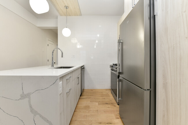 8 Haynes St, Unit 1