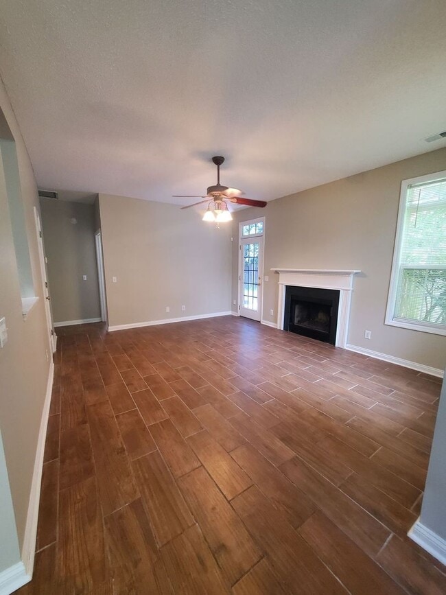 247 Amy Dr in Goose Creek, SC - Building Photo - Building Photo