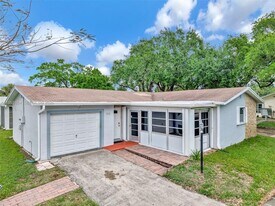 2528 SW Natura Blvd in Deerfield Beach, FL - Building Photo