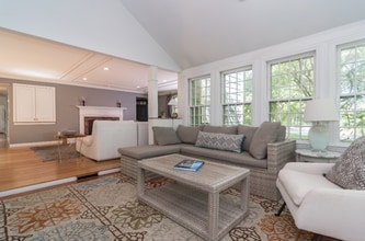 132 Pelham Island Rd in Wayland, MA - Building Photo - Building Photo