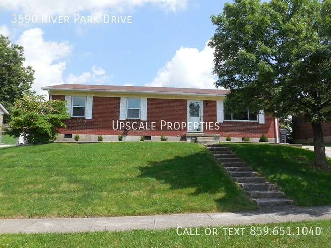 3590 River Park Dr in Lexington, KY - Building Photo - Building Photo