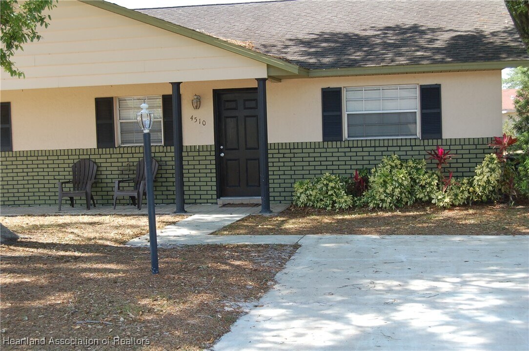 4510 Cadagua Dr in Sebring, FL - Building Photo
