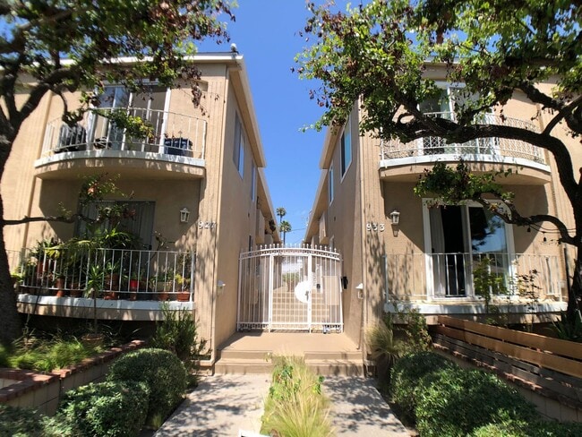 property at 933 11th St