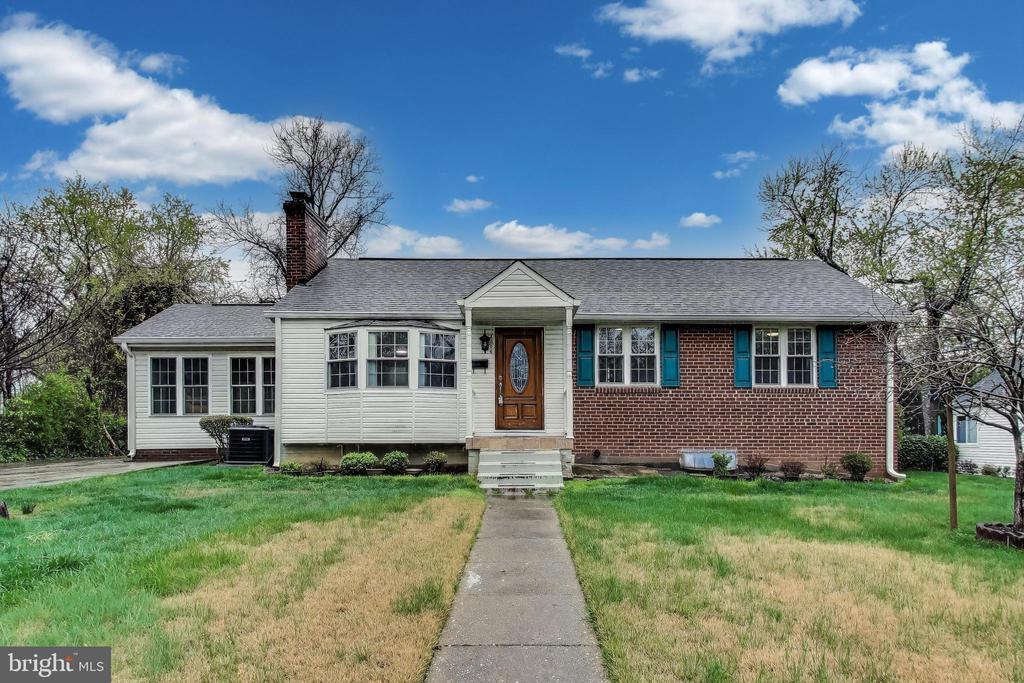 4006 Ridge Rd in Annandale, VA - Building Photo