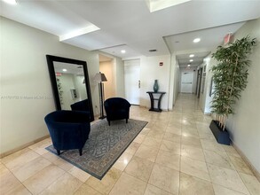 671 Biltmore Way in Coral Gables, FL - Building Photo - Building Photo