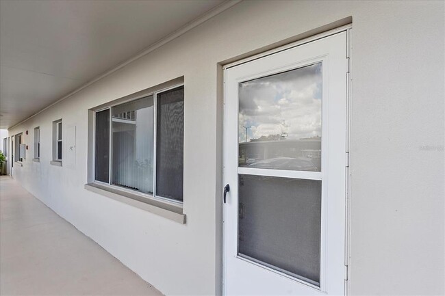 4210 Ironwood Cir in Bradenton, FL - Foto de edificio - Building Photo