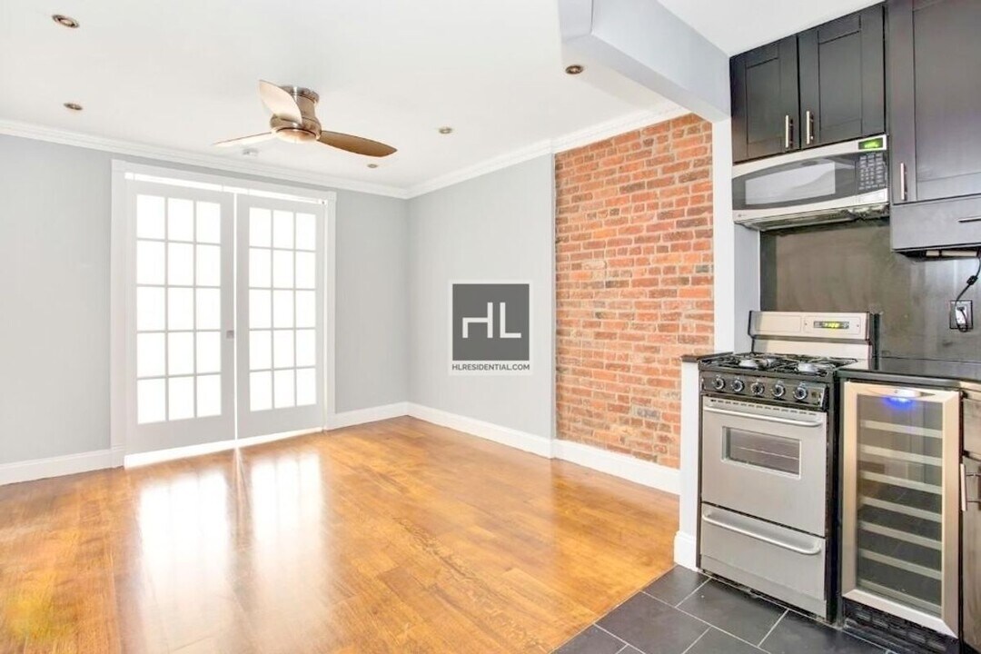 East 26th Street in New York, NY - Building Photo