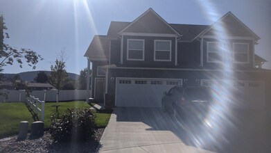 42 Muskrat Dr in Kalispell, MT - Building Photo - Building Photo