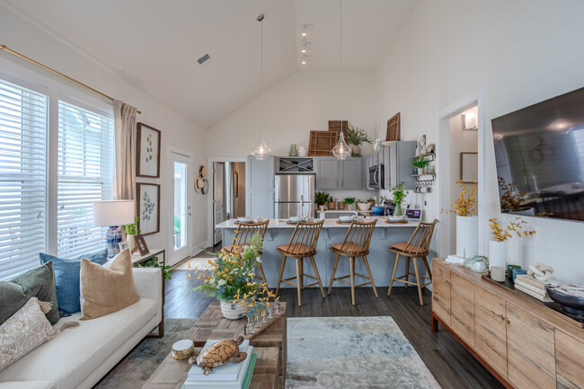 The Cottages at Riverlights (new) in Wilmington, NC - Foto de edificio - Interior Photo
