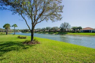 6428 Waverly Green Way in Naples, FL - Building Photo - Building Photo