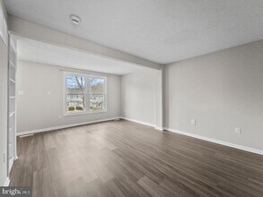 10110 Shelldrake Cir in Damascus, MD - Building Photo - Building Photo