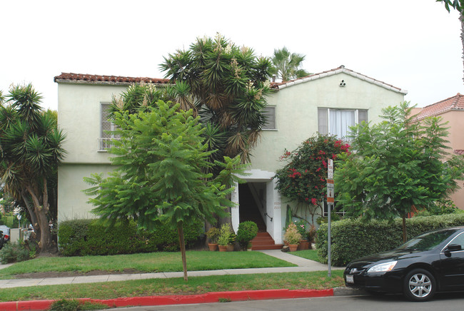 801-803 Croft Ave in West Hollywood, CA - Foto de edificio - Building Photo