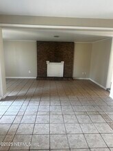 5174 Admiral Dr in Jacksonville, FL - Building Photo - Building Photo