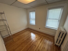 246 Highland Ave, Unit 2 in Somerville, MA - Foto de edificio - Building Photo