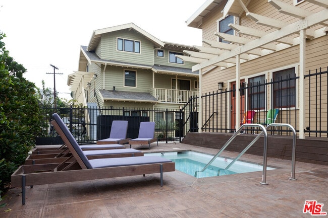 property at 2716 Ellendale Pl
