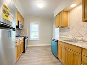 12 Serrell Ave, Unit Floor 2 in Binghamton, NY - Building Photo - Building Photo