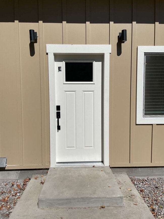 501 Gravenstein Hwy N in Sebastopol, CA - Building Photo - Building Photo