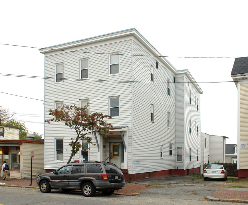 145 Cumberland Ave in Portland, ME - Foto de edificio